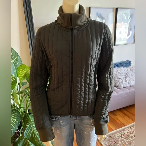 🎉HP🎉 PRADA Olive Green Quilted Double Zip Nylon Jacket - Picture 7 of 16
